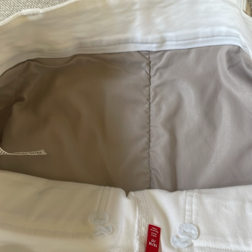 SPANX Ivory Ankle-Length Trousers - Picture 10 of 15